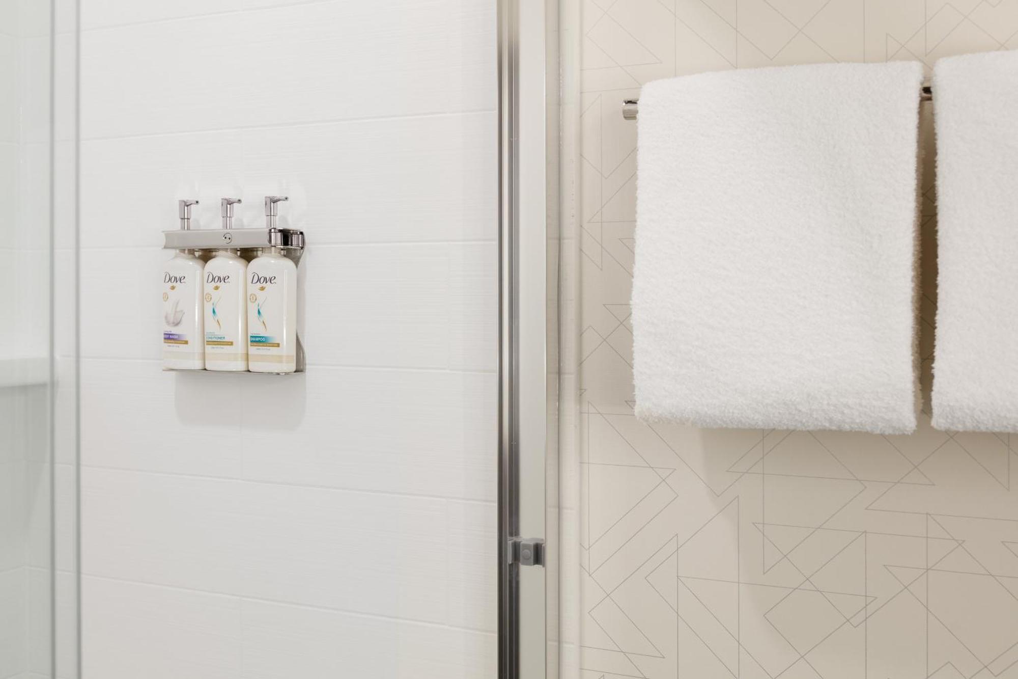 Holiday Inn Express & Suites Brookhaven By Ihg Exteriör bild