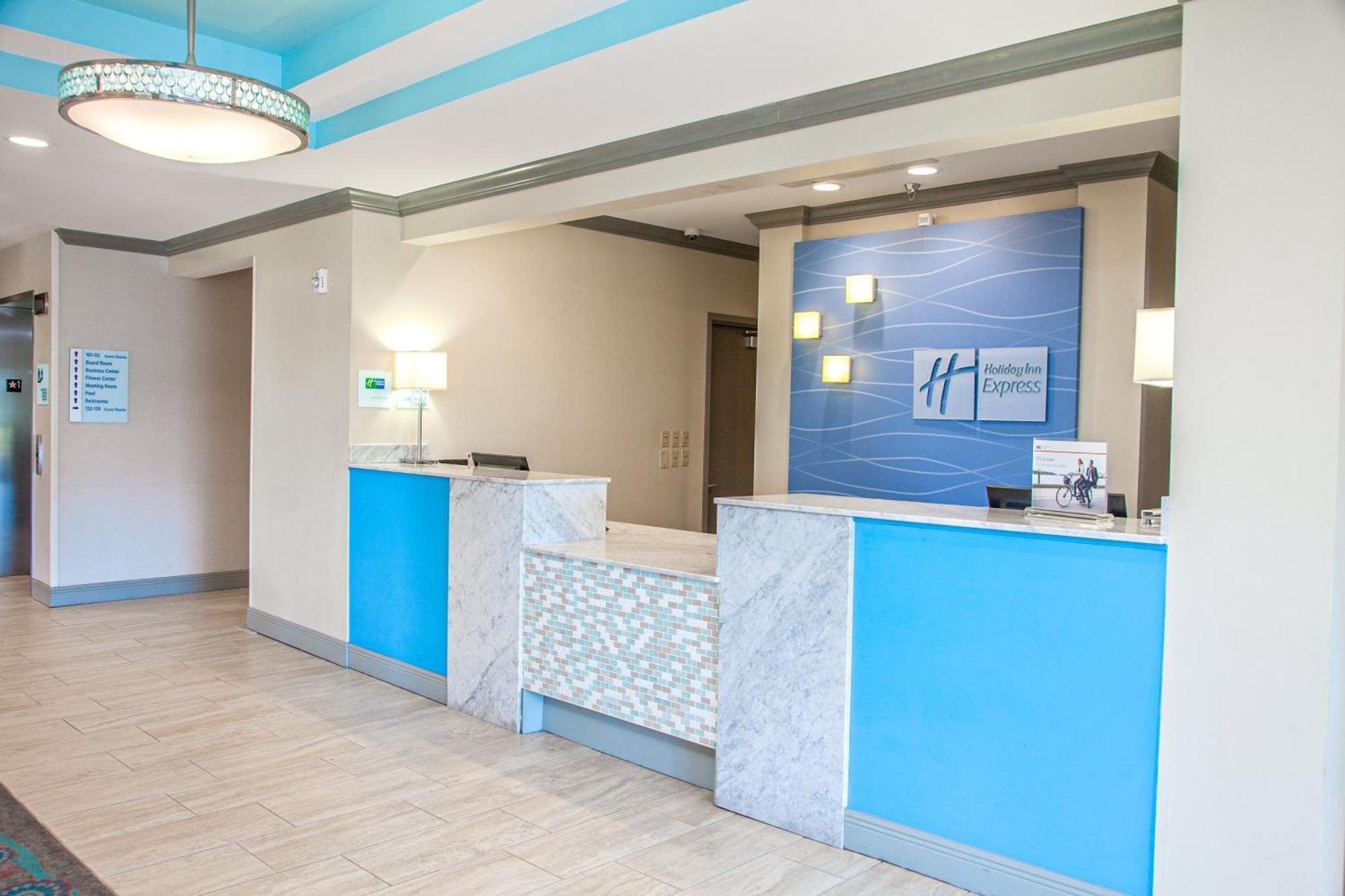 Holiday Inn Express & Suites Brookhaven By Ihg Exteriör bild