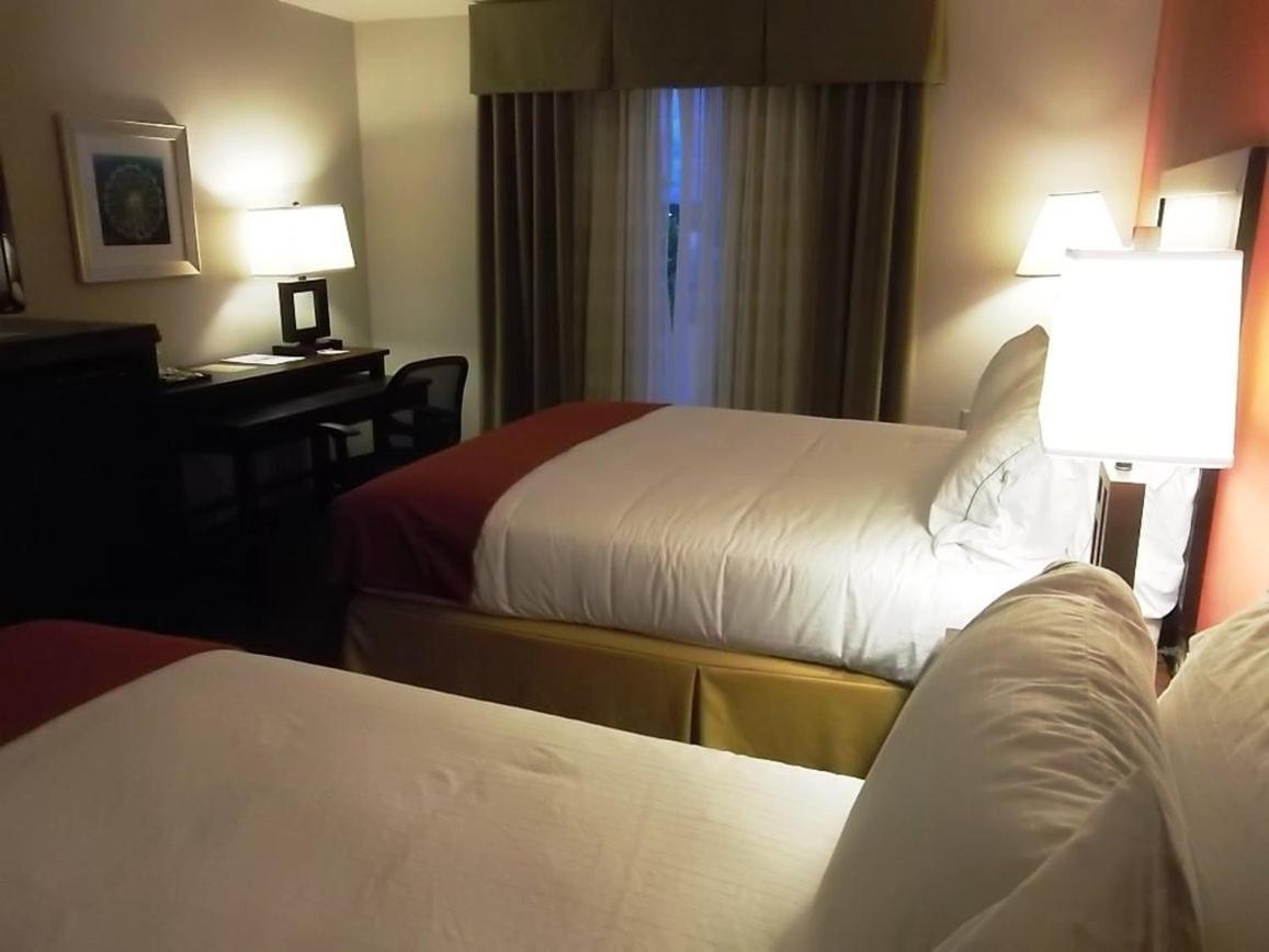 Holiday Inn Express & Suites Brookhaven By Ihg Exteriör bild