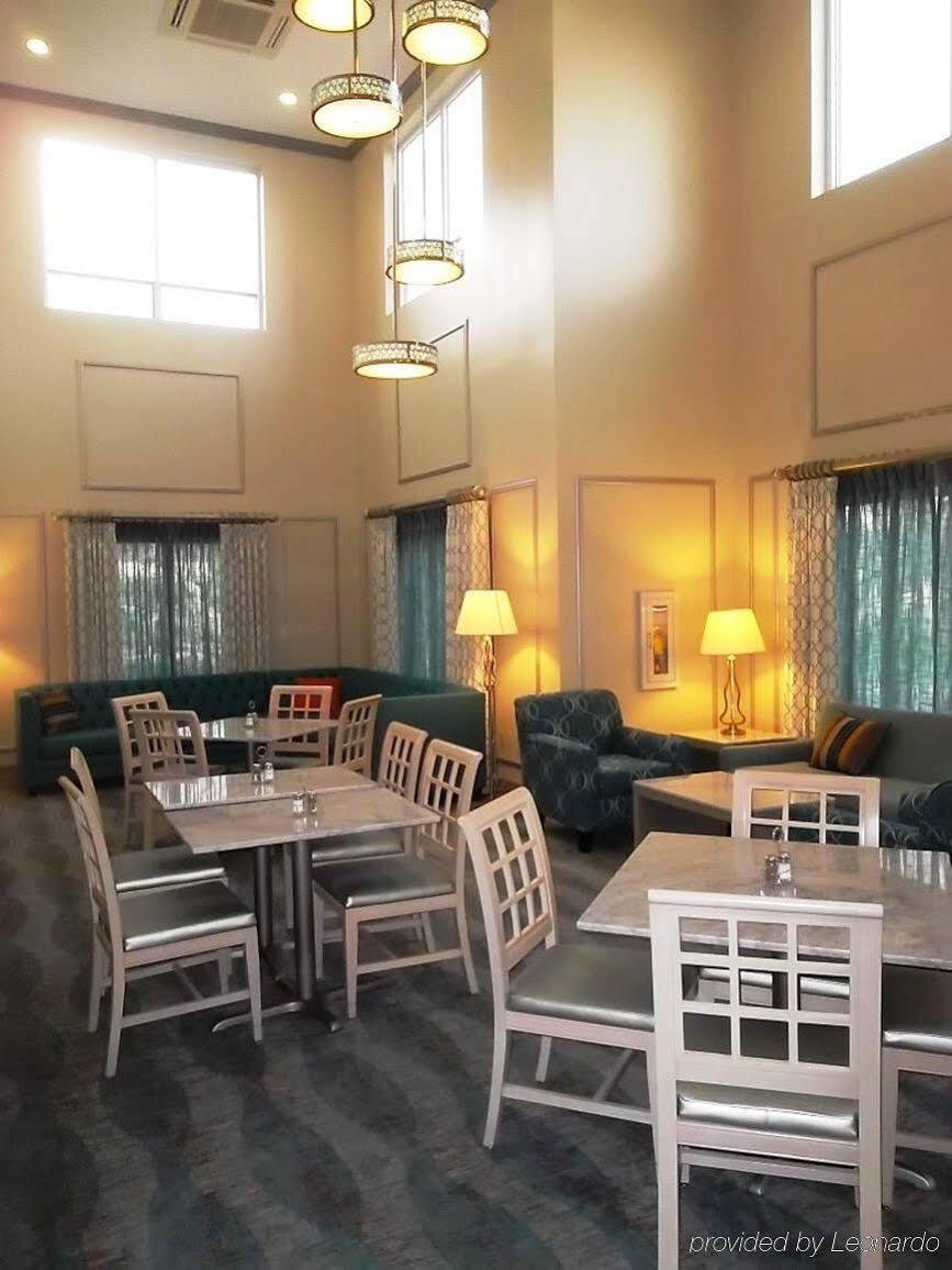 Holiday Inn Express & Suites Brookhaven By Ihg Exteriör bild